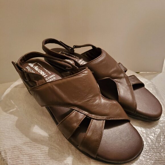 Sandals Brown Strappy Cushioned Padded Insole100% Leather Size US 9 /EU 40. - Picture 7 of 8